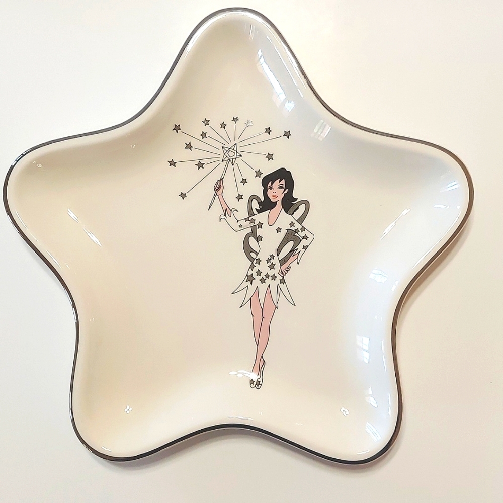 NWOT Star Shaped Platter 14 Inch